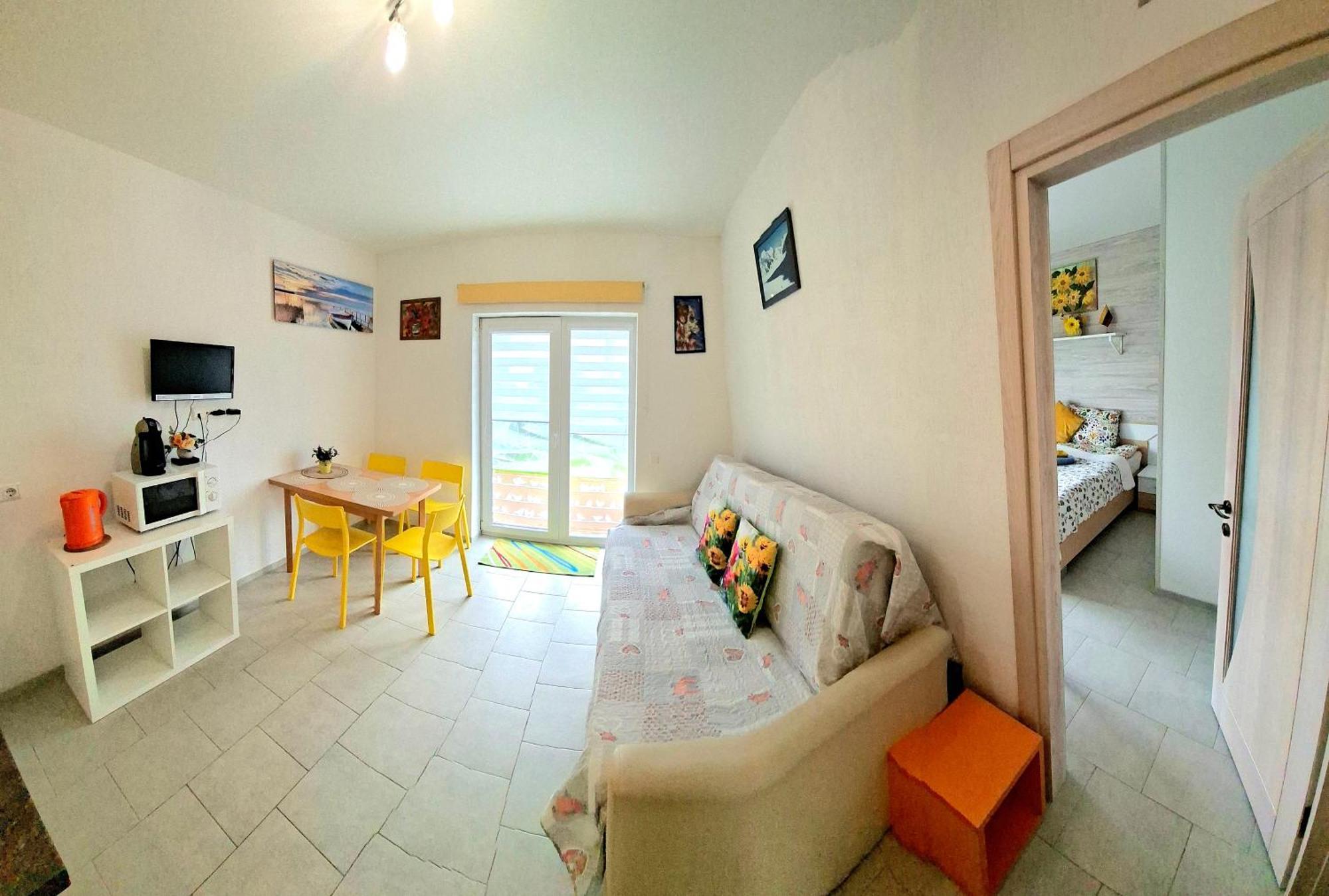 Geltoni Apartamentai パランガ エクステリア 写真